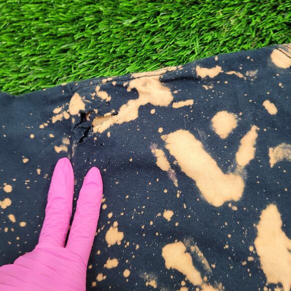 Distressed Skull Shirt Medium 20x24 Bleached Edgy Grunge - Picture 4 of 15